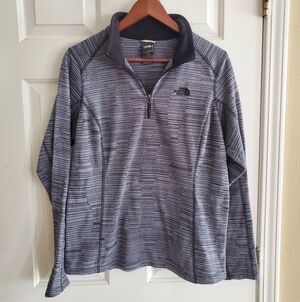 The North Face women's size L half-zip pullover gray black Heather
